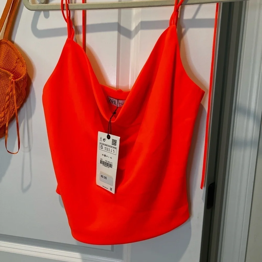 Bundle of 2 Zara Orange Tanks Size Small & Medium NWT‎